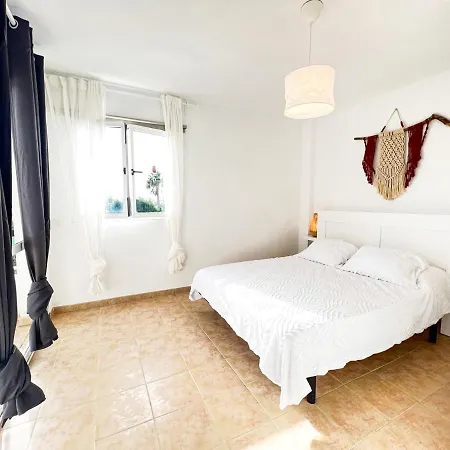 منزل ريفي La Milagrosa Surf House & Cowork لاجاريس