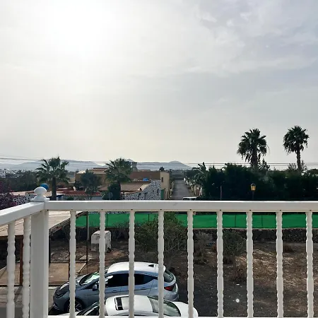 La Milagrosa Surf House & Cowork لاجاريس
