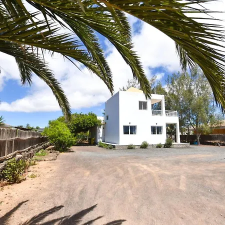 La Milagrosa Surf House & Cowork لاجاريس